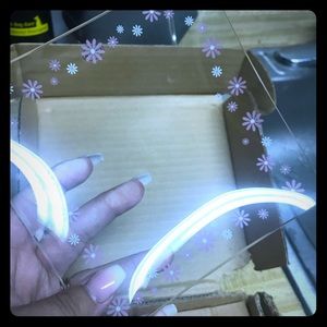 Super cute daisy and high heel desert tools/plates